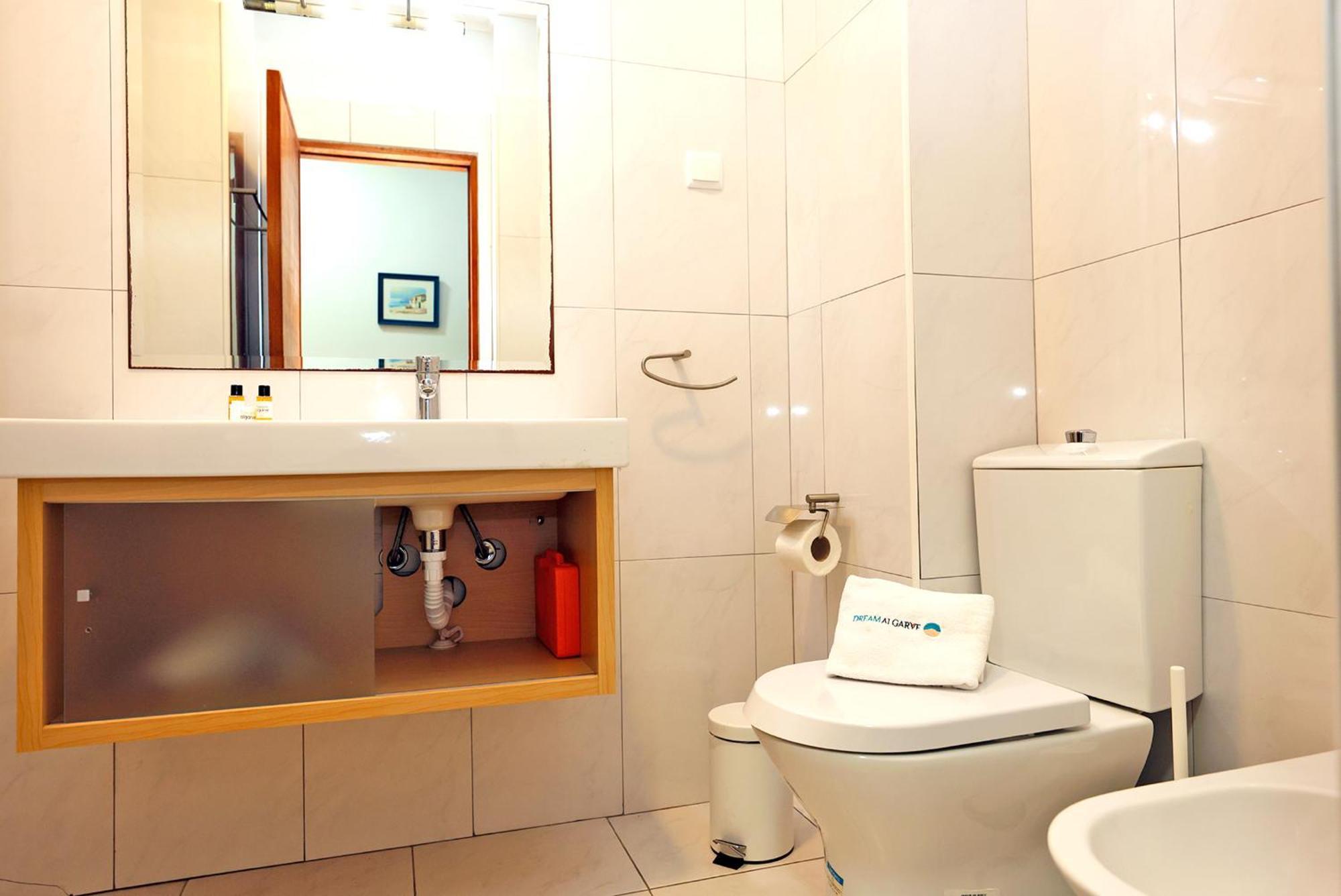 A01 - Marina Mirror Harbour Apartment Lagos Exterior photo